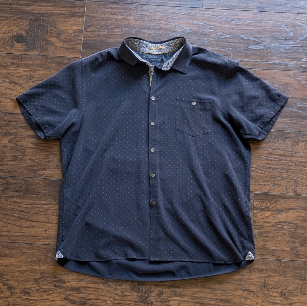 Free w/ Purchase - Ted Baker Short Sleeve Button Down